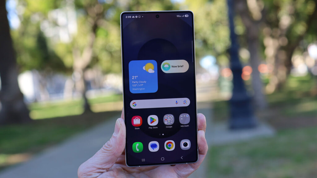 Samsung launches the One UI 8 beta for Galaxy S25 phones – here's how you can get it 13 EwWcmXF7pGqbSq7kmesE8 Eka2CU