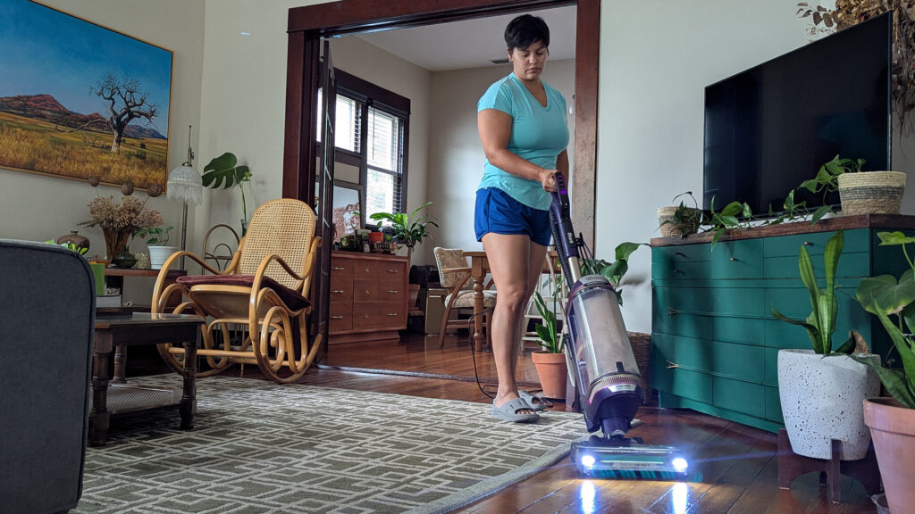 This powerful, smart and versatile upright vacuum was more than a match for my parents' neglected carpets 10 R922LtLofjr7vxuQwfSPwd BvZBRZ