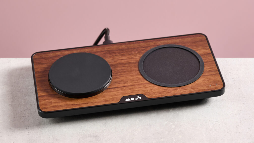 Looking for a wireless charger with a difference? I've tested a multi-device charging station with a finish you won't forget 15 mqSYBbqXHVcBWSTQYC9dxF 2fKd9V