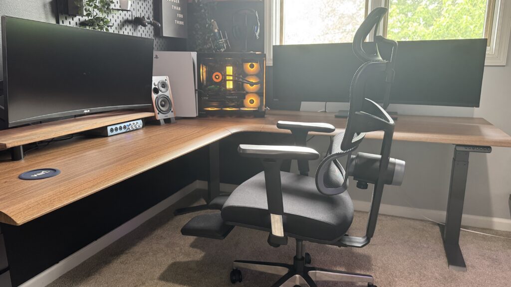 After testing the Vari ComfortFlex, this task-focused office chair kept me comfortable even after hours 3 xTuhUhrexkeCmpNs3YwpW8 3QEU8j