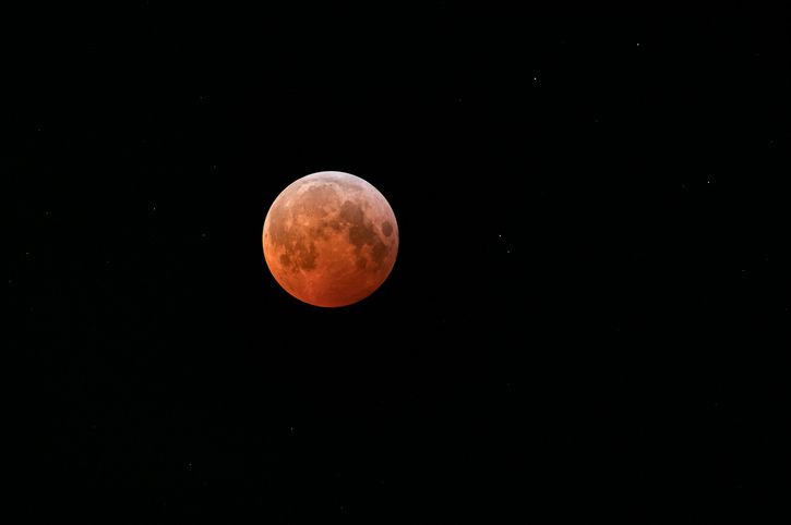 How to See the Total Lunar Eclipse and Blood Moon on September 7 12 GettyImages 2205148126 TgeaeZ