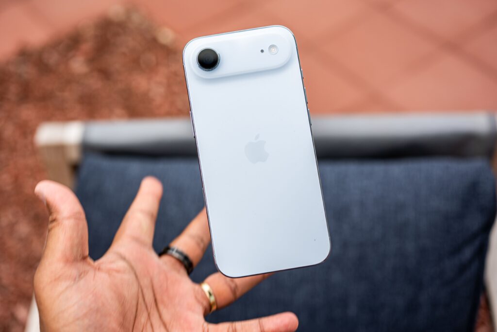 Apple20iPhone20Air20Hero20Image20SOURCE20Julian20Chokkattu cJhbhS