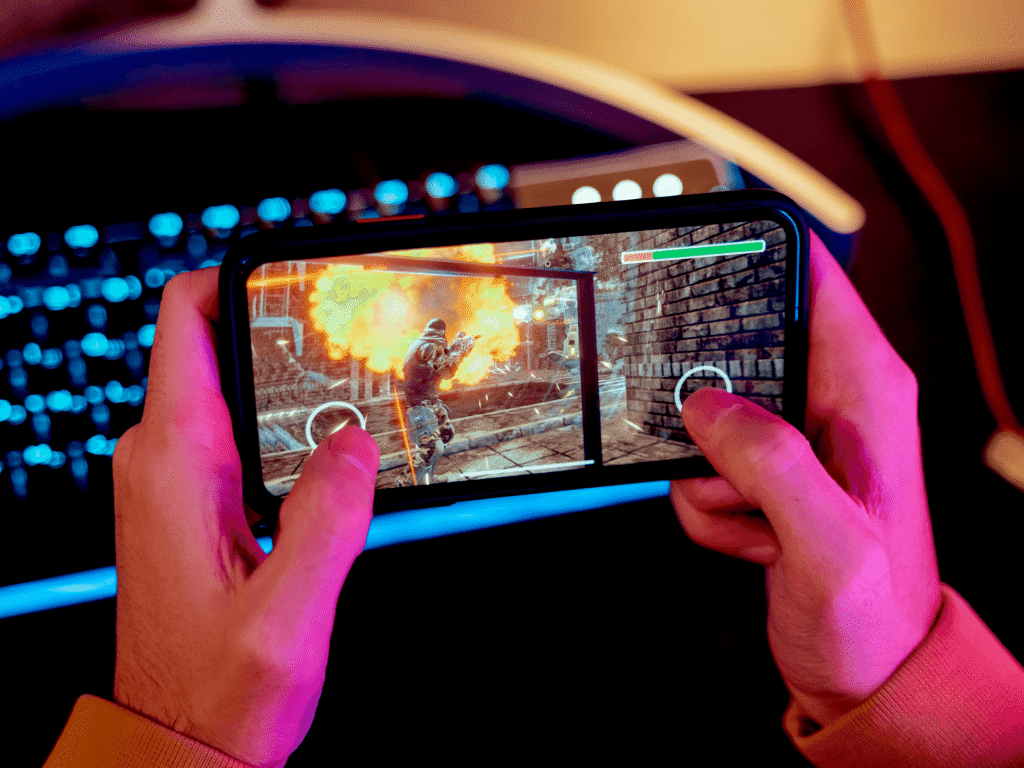 Refresh Rate Explainer Gear GettyImages 1394308880 xVYRQL