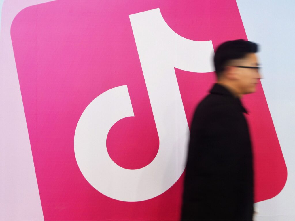 TikTok Agreement Business 2207697285 4F1klU