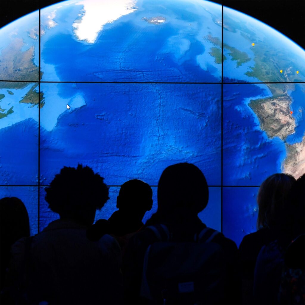 gear google earth 669824188 zrjhef