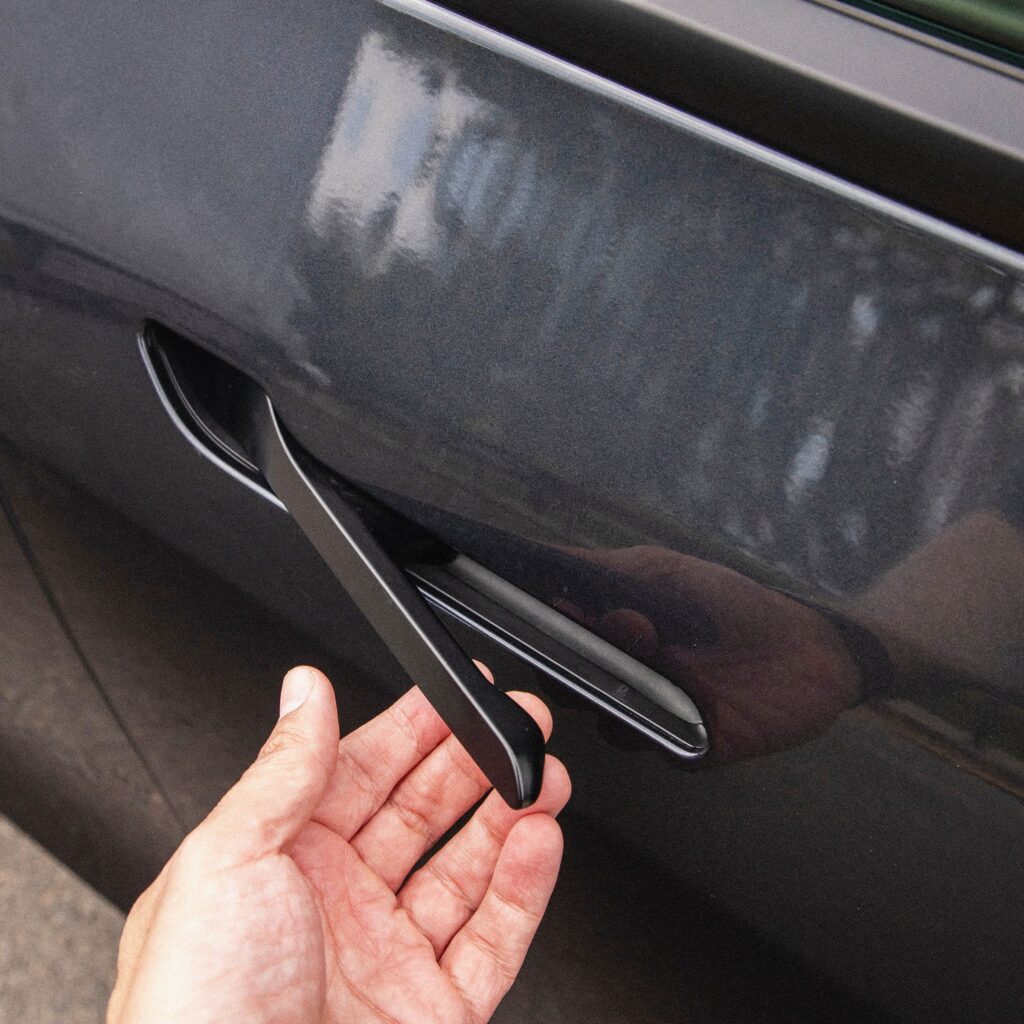 New Rules Could Force Tesla to Redesign Its Door Handles. That’s Harder Than It Sounds 10 gear telsa door handle shutterstock 2679655353 q8m6S4
