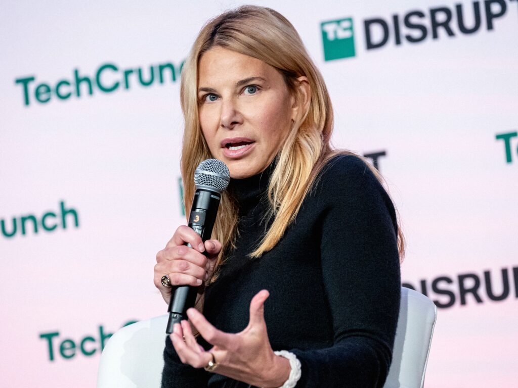 OpenAI Hires Slack CEO as New Chief Revenue Officer 20 OpenAI Hires Slack CEO Denise Dresser as Chief Revenue Officer Business 2181104969 0EgIKj